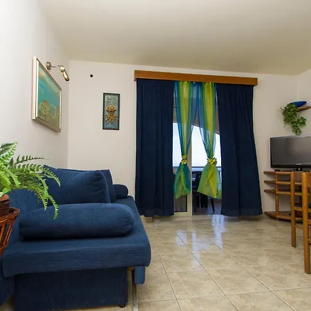 Korkyra Apartman Prigradica