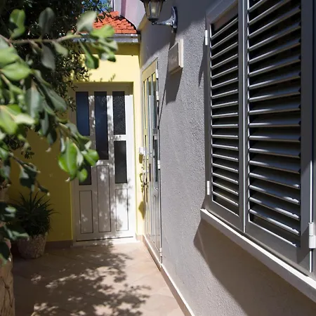 Korkyra Apartman Prigradica