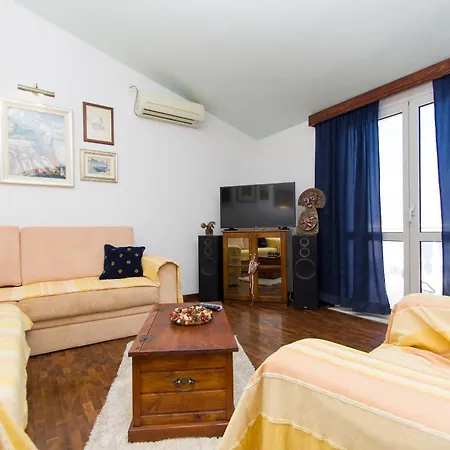 Korkyra Apartman Prigradica